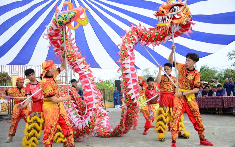 Cau Bong Festival