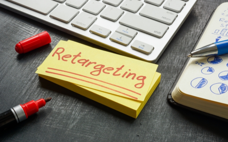 phân biệt remarketing và retargeting