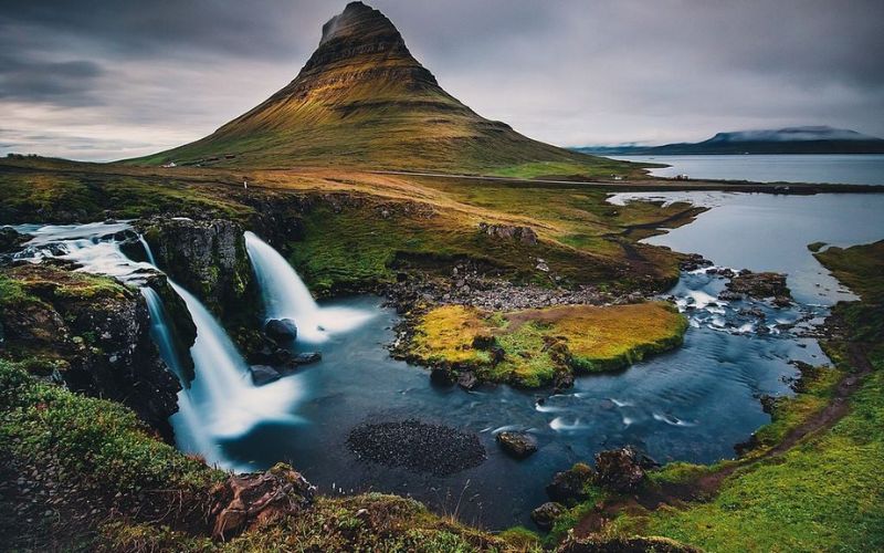 Núi Kirkjufell