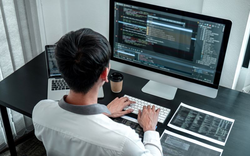 nâng cấp hoặc bổ sung thêm tính năng