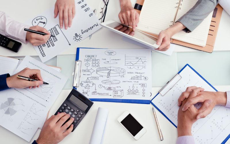 thu thập và phân tích yêu cầu từ phía doanh nghiệp