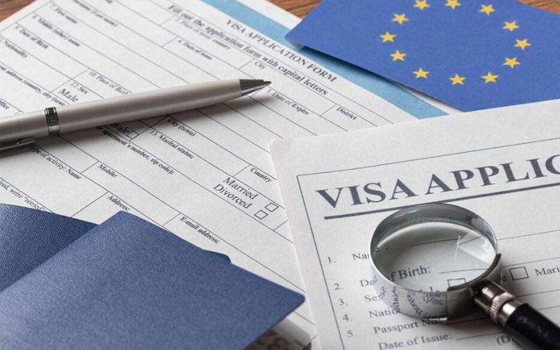 Nộp hồ sơ visa du học