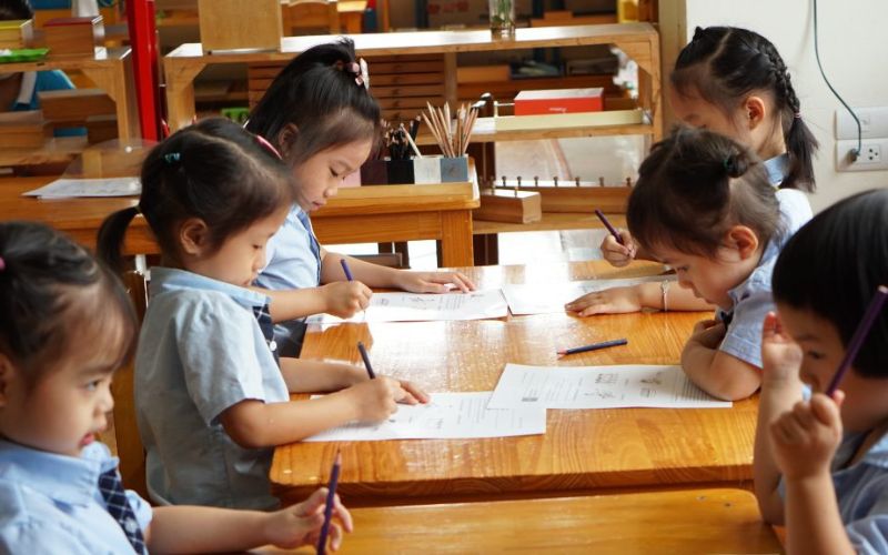 Môi trường học đường thân thiện